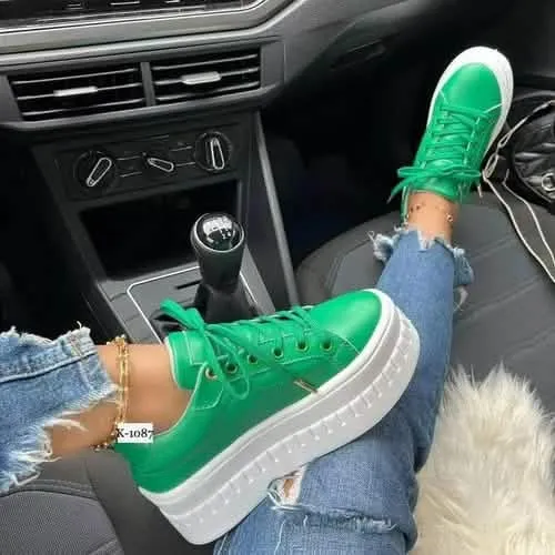 Chic Women's Casual Platform Sneakers - Everyday Comfort Collection