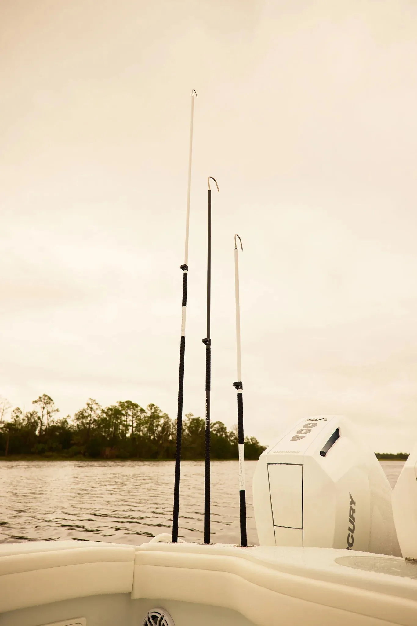 Gemlux Collapsible Carbon Fiber Gaffs | Gaff Size 6", 8" & 12" Ft | For Landing Fish