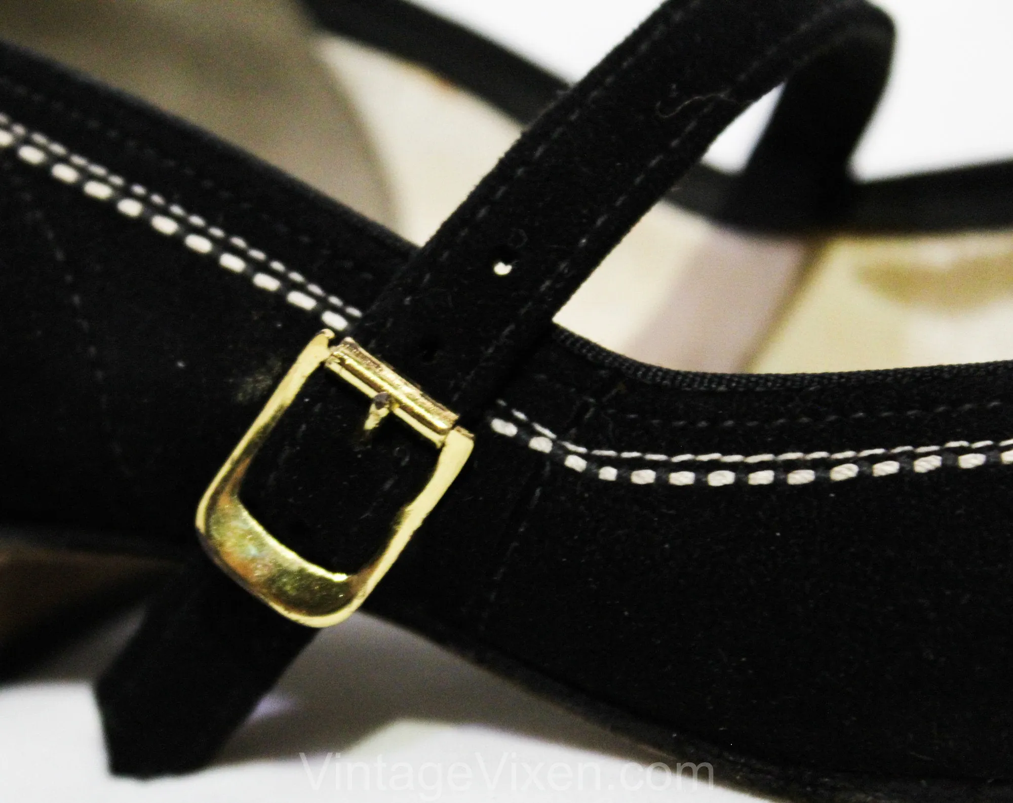 Size 5 Black Mary Jane Shoes - 1950s Suede Rounded Toe Strap with White Stitching - 5B 50's Swing Style Deadstock - Stacked Wooden Heels